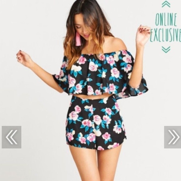 SMYM Heidi Off The Shoulder Crop Top - Picture 2 of 8